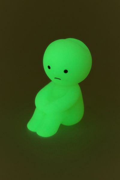 Smiski® Glow-In-The-Dark ZipperBite Figure