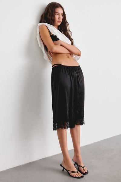 Kimchi Blue Tierra Lace Trim Satin Long Shorts