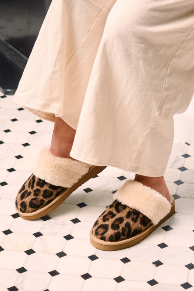 Minnetonka Chesney Leopard Print Suede Faux Fur Lined Scuff Slippers #2