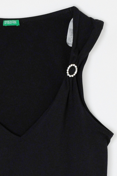 Vintage Y2k V-Neck Top with Rhinestone Brooches