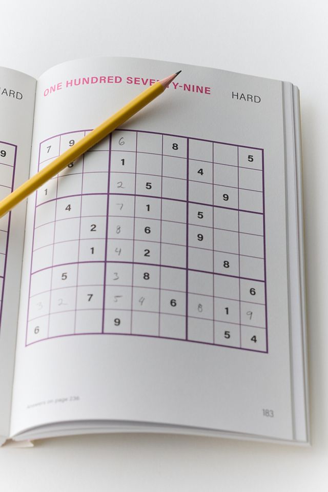 Sudoku: 200 Sudoku Puzzles To Sharpen Your Mind By Maria Shriver, Patrick Schwarzenegger & MOSH #2