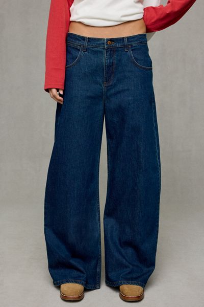 Wrangler Low-Rise Ultra Barrel Jeans
