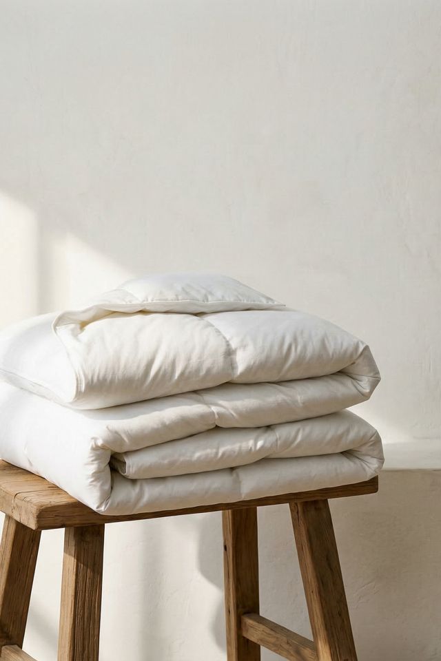 Italic Jason Cloud-Weight Comforter #1