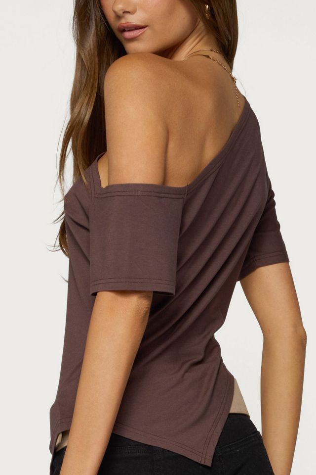 Edikted Elori Asymmetric Off Shoulder Top #4