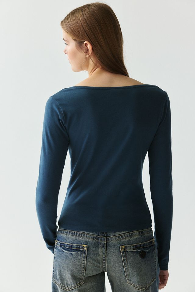 Angeles Graphic Notch Scoop Neck Long Sleeve Tee #3