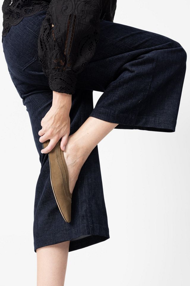 Intentionally Blank Lofty Snipped Toe Ballet Flat #1