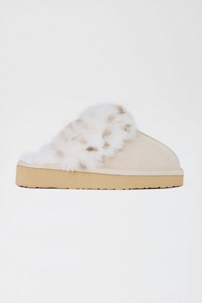 Minnetonka Chesney Hi Scuff Slippers