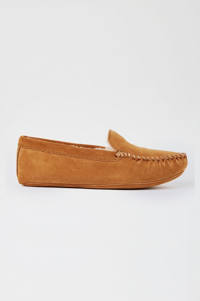 Minnetonka Suede Sheepskin Lined Softsole Venetian Slippers #2