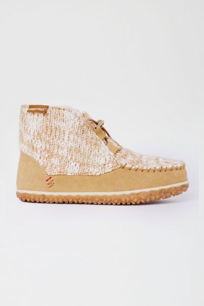 Minnetonka Torrey Lace-up Slipper Bootie