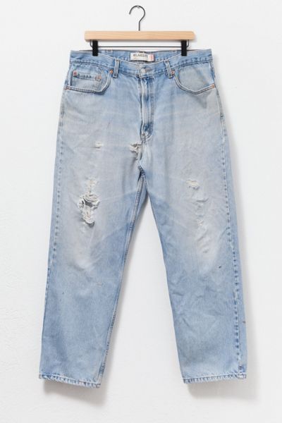 Vintage Y2K Levi’s® 550 Distressed Light Wash Denim Jeans