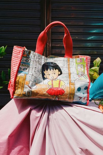 Strawberry Western Chibi Maruko Chan Carryall Bag
