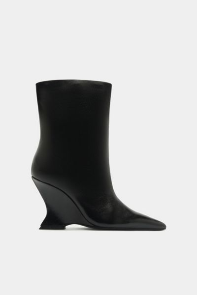 Schutz Siena Booties