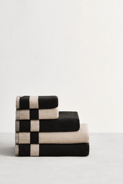 Bed Threads Two-Toned Bath Towel Bundle