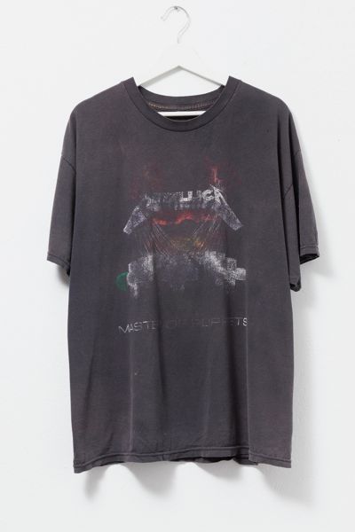 Vintage Y2K Heavily Distressed Metallica Graphic T-Shirt