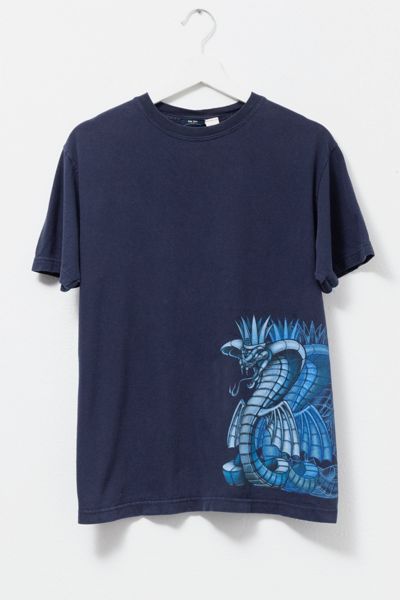 Vintage Y2K Distressed Dragon Graphic T-Shirt