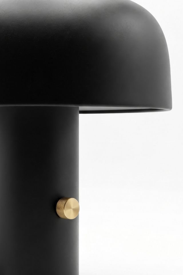 Brightech Anita LED Bedside Table Lamp #3