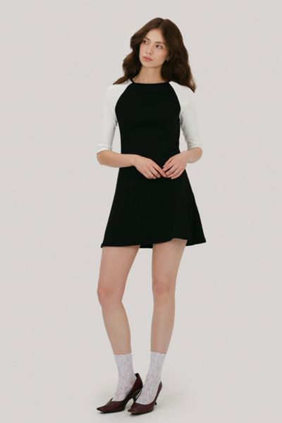 Mpaz Studio The 3/4 Sleeve Raglan Mini Dress