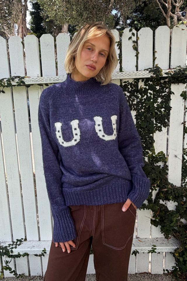 Lisa Says Gah Cory Horseshoe Turtleneck #1