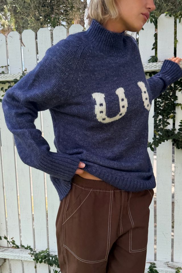 Lisa Says Gah Cory Horseshoe Turtleneck #2