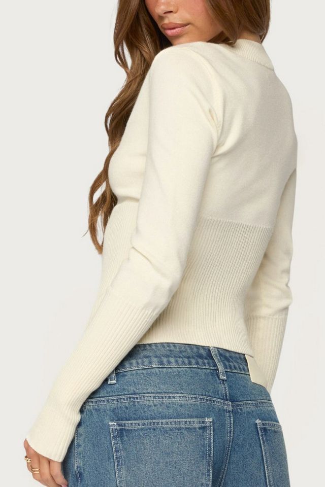 Edikted Aiya Knit V Neck Sweater #4