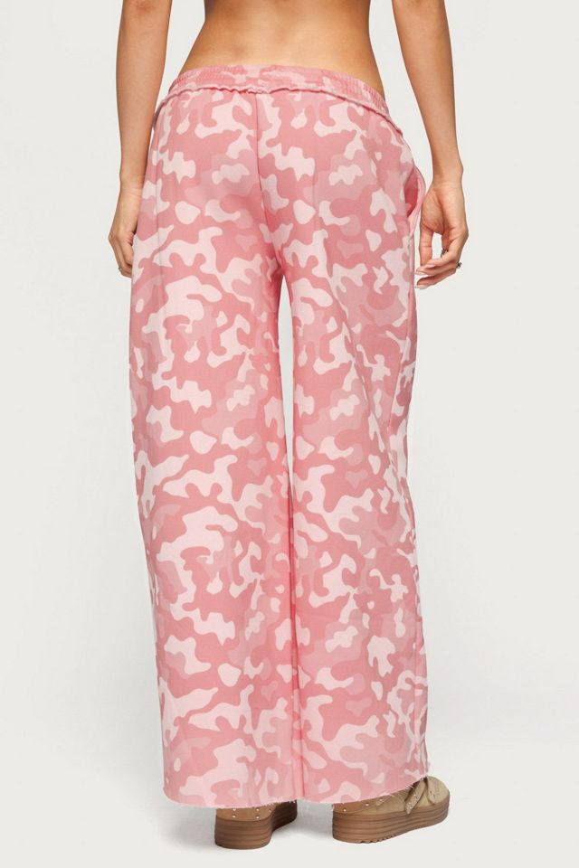 Edikted Adelyn Camo Wide Leg Sweatpants #4