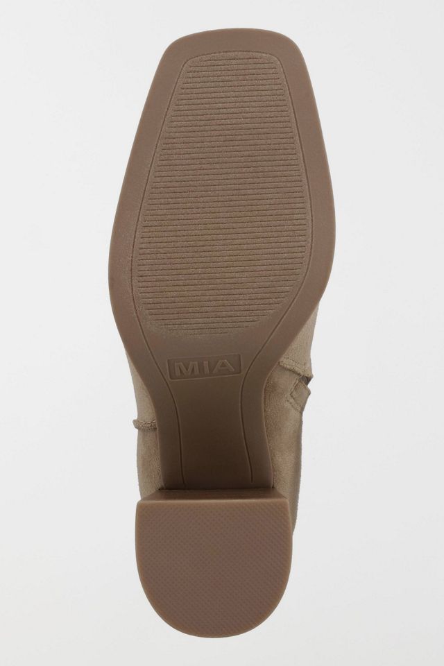 MIA Darian Suede Block Heel Bootie #4