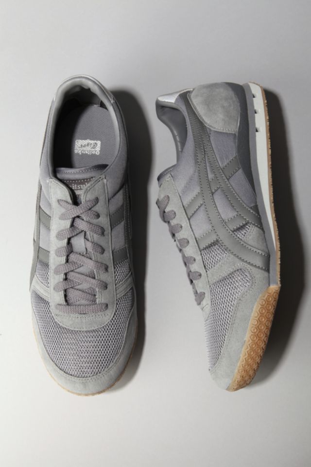 Asics ultimate outlet 81 grey