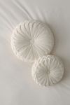 Round Pintuck Pillow