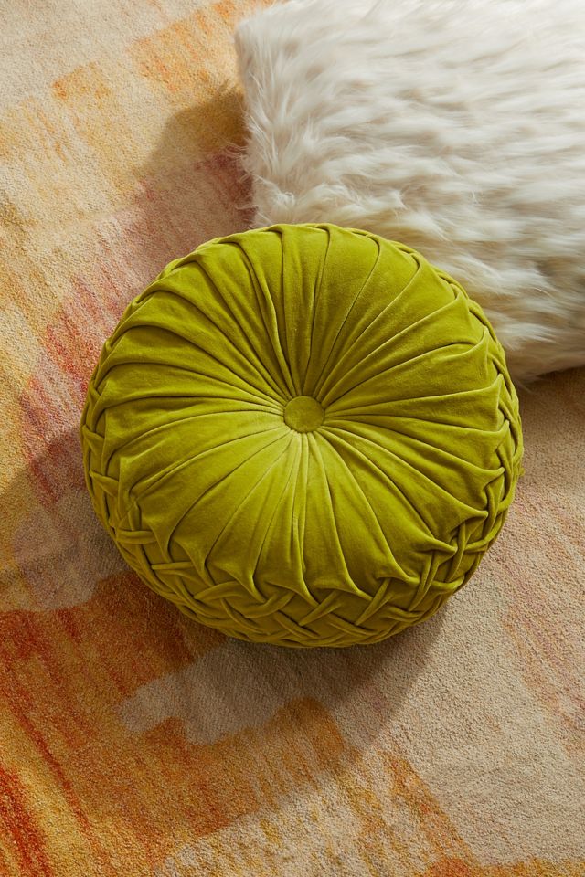Round Pintuck Pillow Urban Outfitters