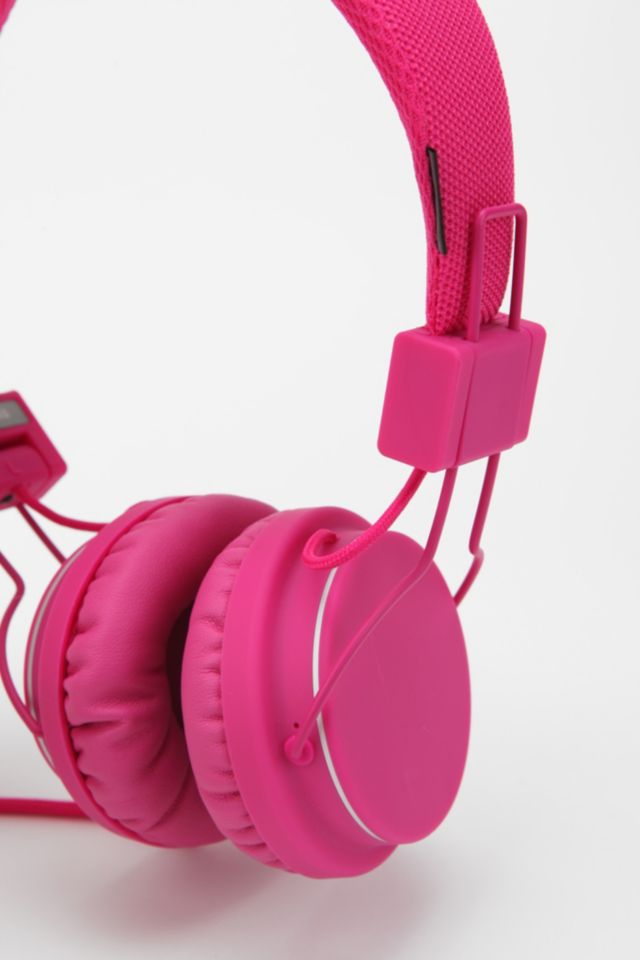 Наушники на wildberries. Urbanears. Урбан ирс наушники. Розовые наушники. Наушники Urbanears розовые.