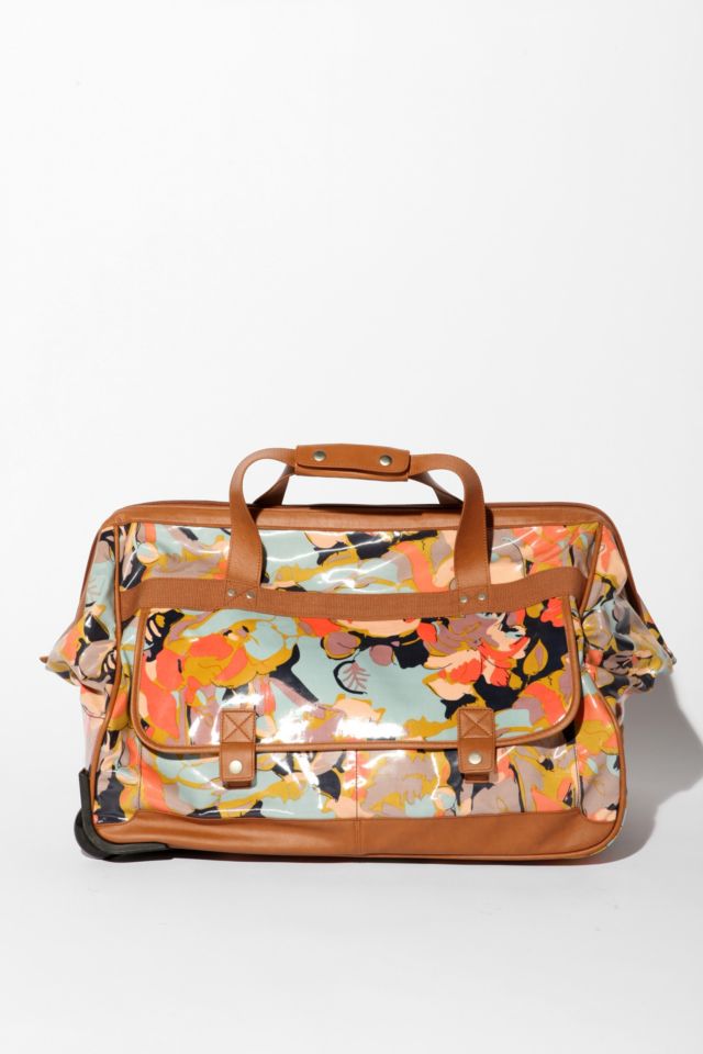 Urban outfitters best sale weekender bag