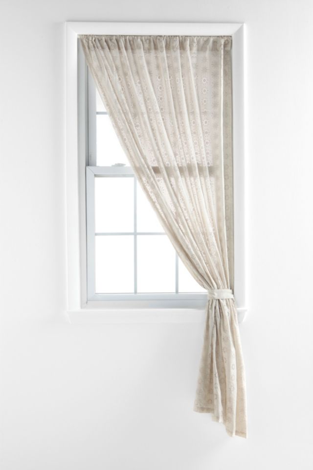 Rideau à œillets #1