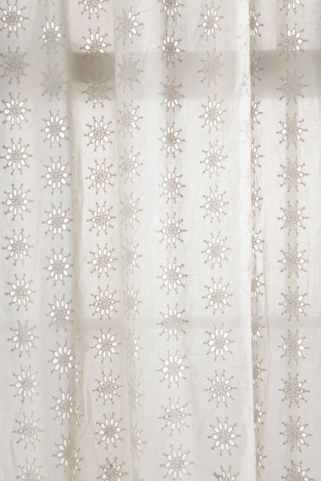 Rideau à œillets #3