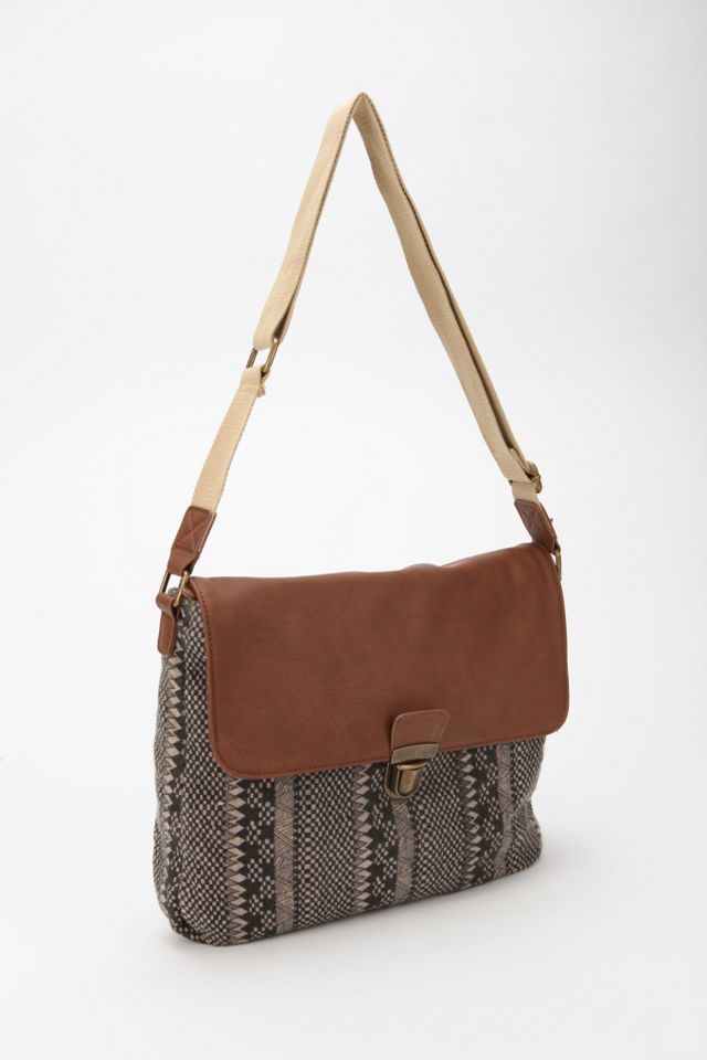 Ecote Blanket Messenger Bag | Urban Outfitters Canada