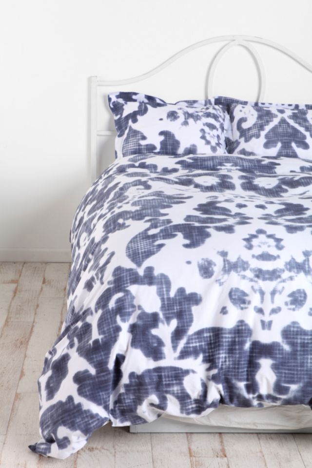 Plum & Bow Damask Duvet Cover #1