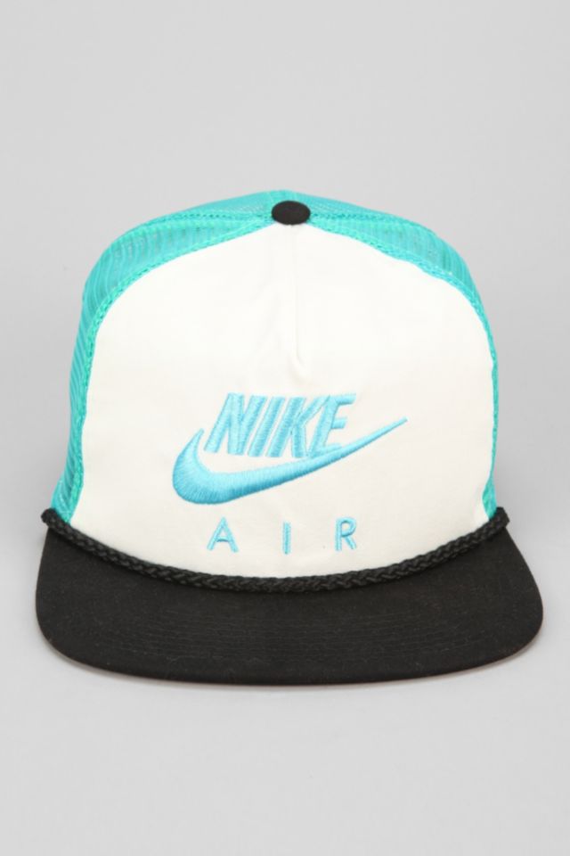 pueblo internacional Ladrillo Nike Air Max Snapback Hat | Urban Outfitters