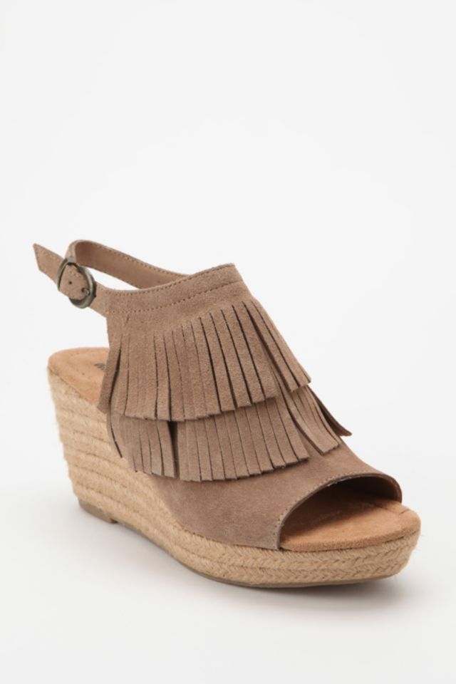 Minnetonka clearance ashley wedge