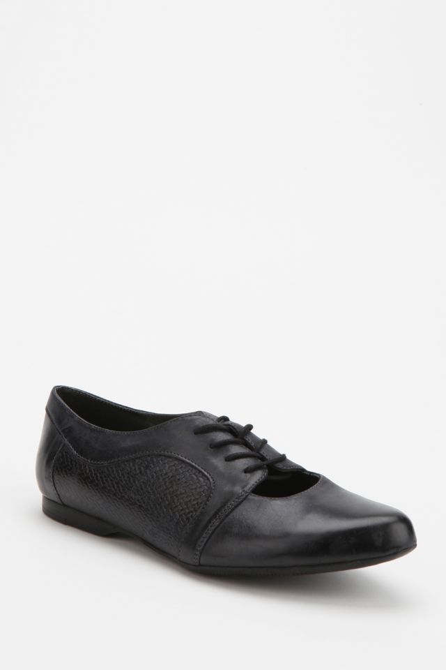 Shoe Embassy Cutout Oxford Urban Outfitters