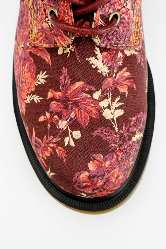 Dr. Martens Beckett Floral Canvas 8-Eye Boot | Urban Outfitters