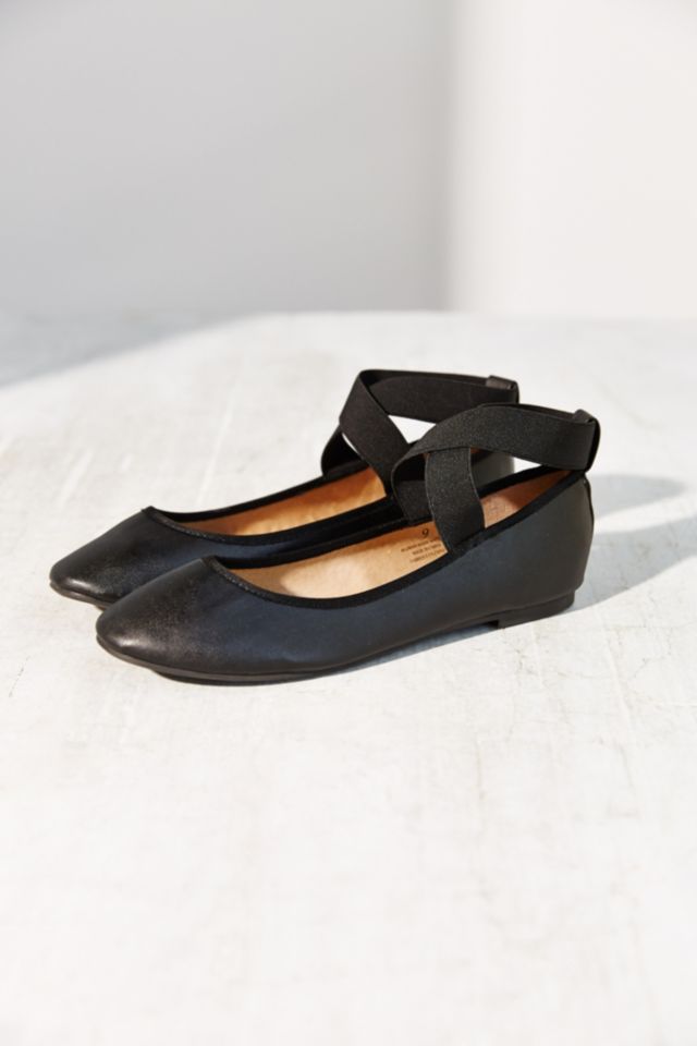 Kimchi Blue Elastic Cross-Strap Flat #4
