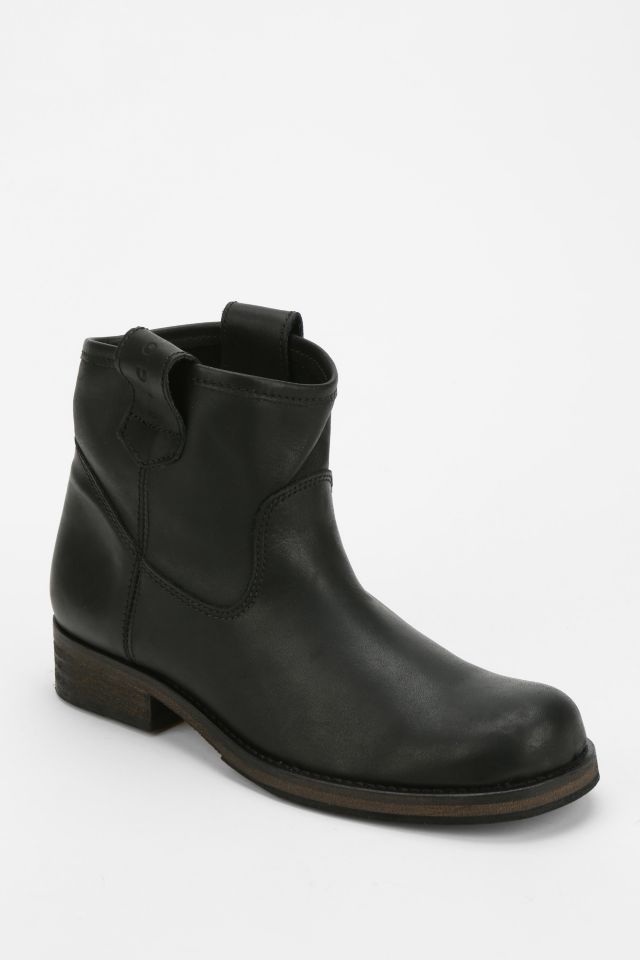Hunter Ankle Boot | Outfitters