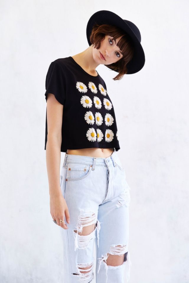 Truly Madly Deeply Daisy Cropped Tee | Urban Outfitters Canada