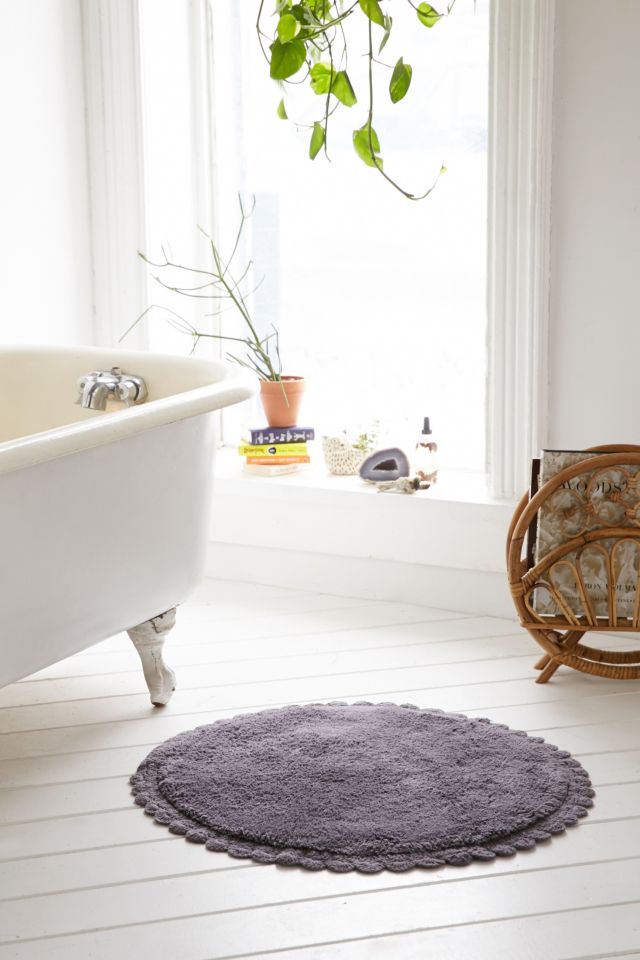 Crochet Trim Bath Mat