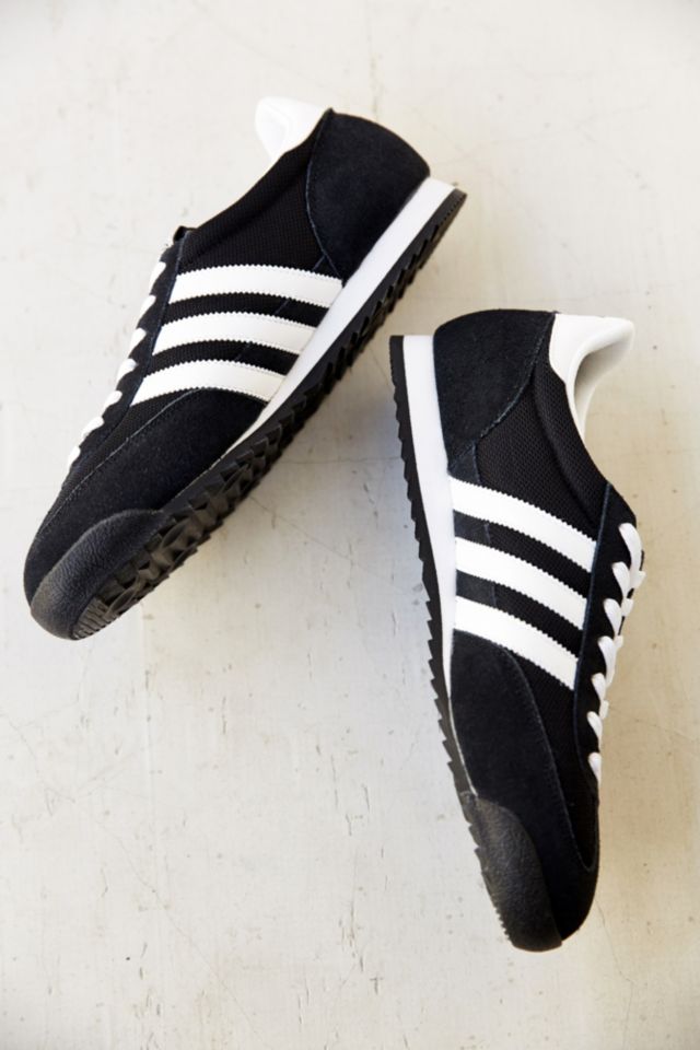 adidas Classic Sneaker | Urban Outfitters