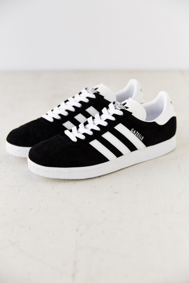 Originals 2 Classic Sneaker | Urban Outfitters