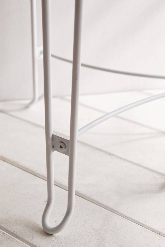 Wire Loop Metal Vanity #4