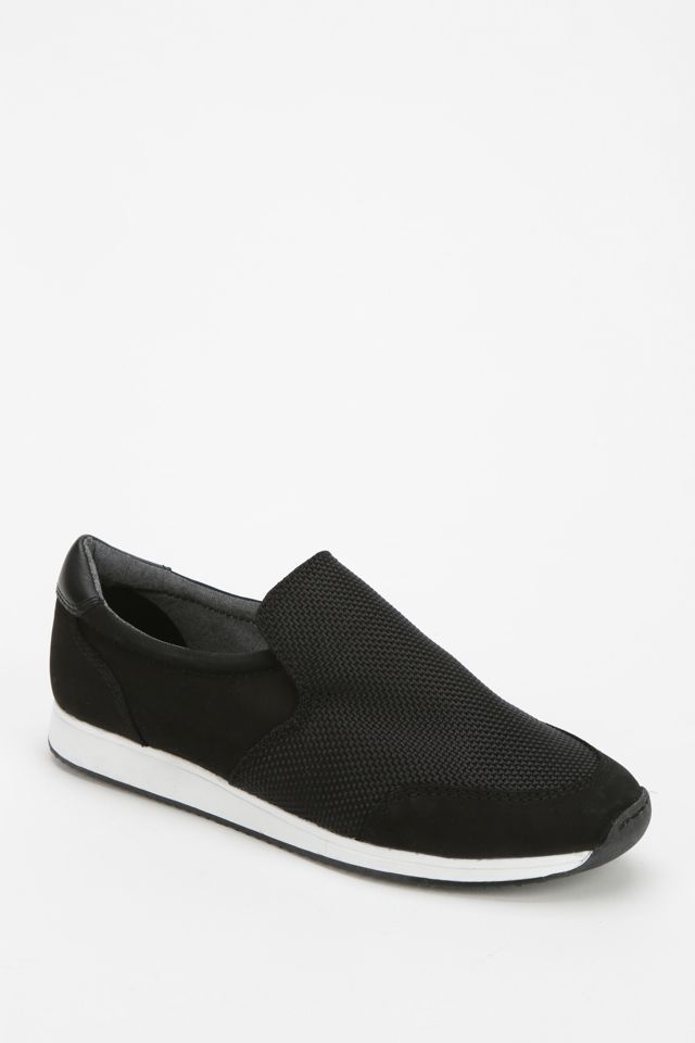Slip-On Sneaker | Outfitters