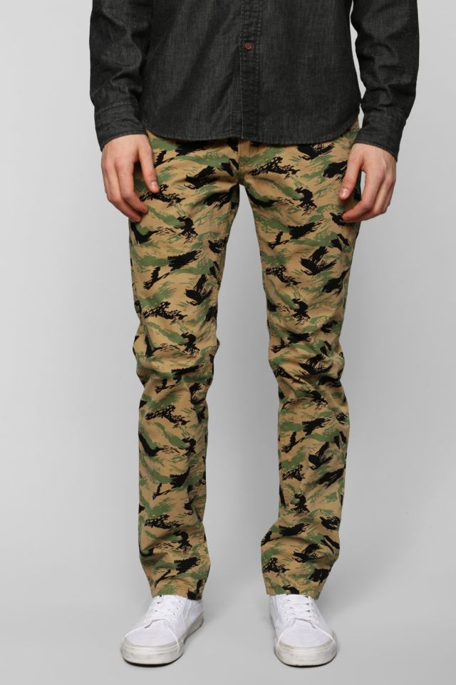Levi's 511 Leaf Trouser Pant | Urban Outfitters