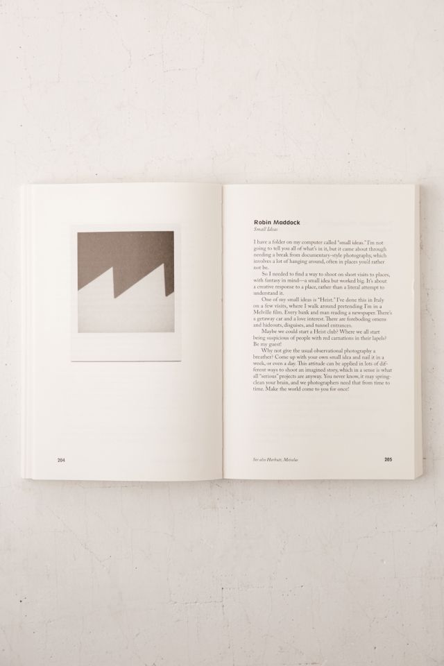 The Photographer's Playbook: 307 Assignments And Ideas By Jason Fulford  & Gregory Halpern #3