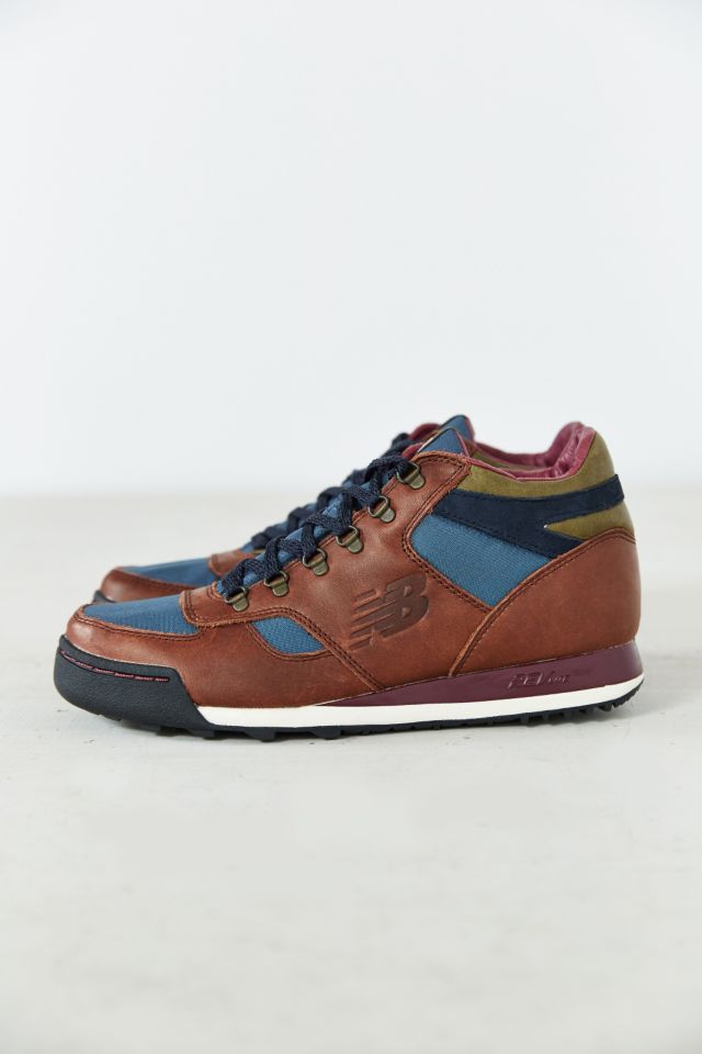 りょう New Balance 710 Classic Leather Trail Sneaker | Urban Outfitters